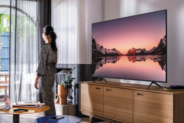 Samsung 82 Class - Q6DT Series - 4K UHD QLED LCD TV