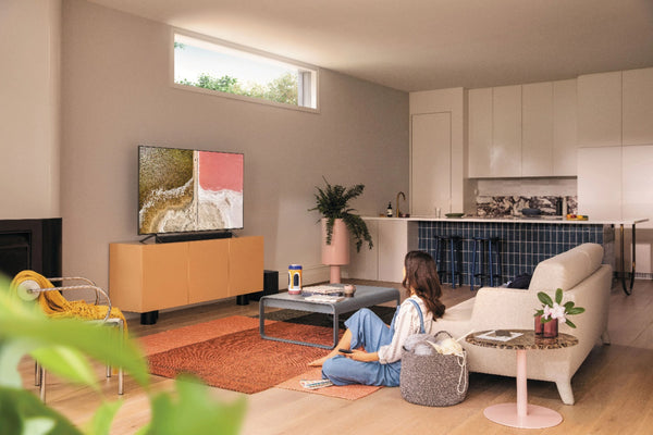 Samsung 82 Class - Q6DT Series - 4K UHD QLED LCD TV